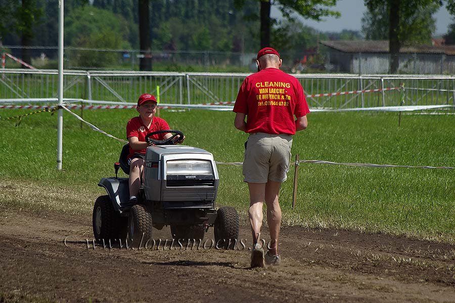 Grasmaaierrace Louis Moens