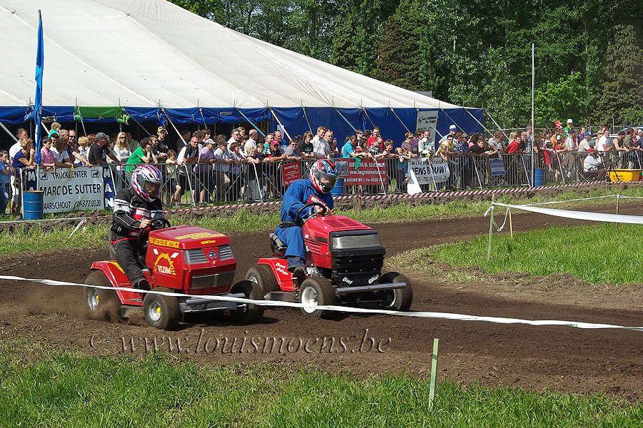 Grasmaaierrace Louis Moens